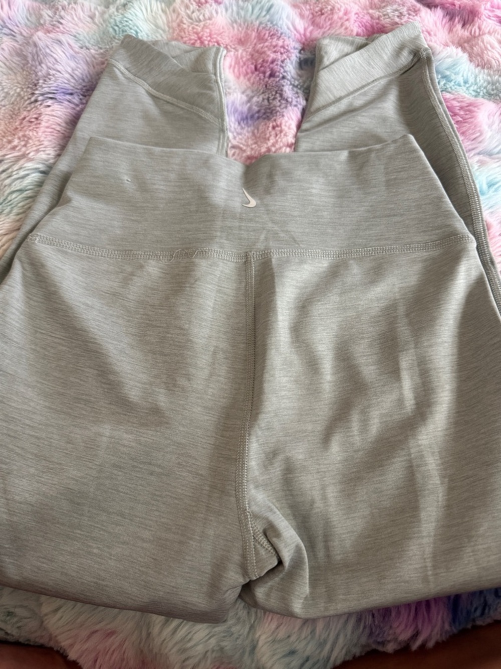 Nike Heather Gray High-Rise Leggings